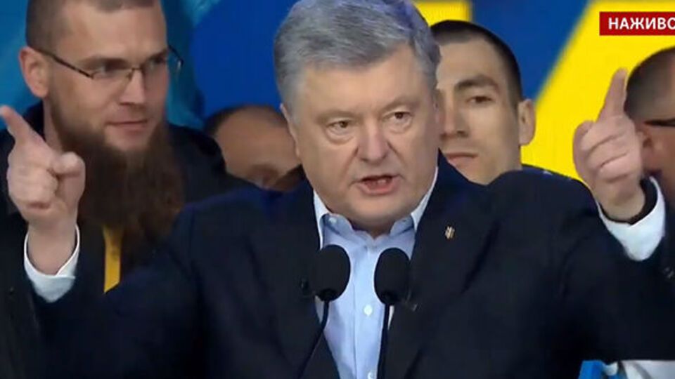 Порошенко виступає на дебатах на "Олімпійському"