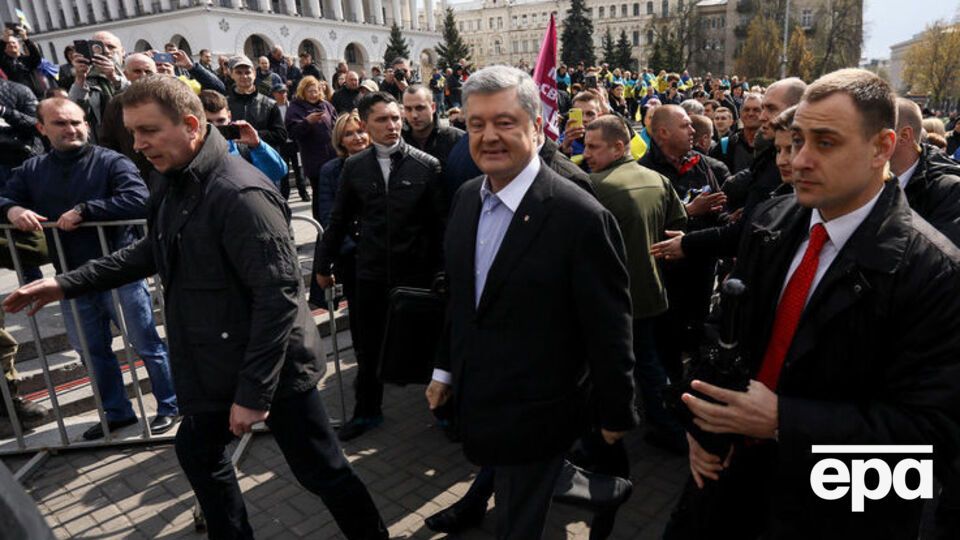 Порошенко вирушив на Супільне