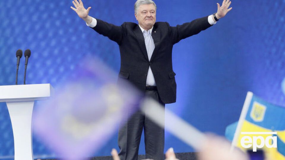 Порошенко прибув на дебати один