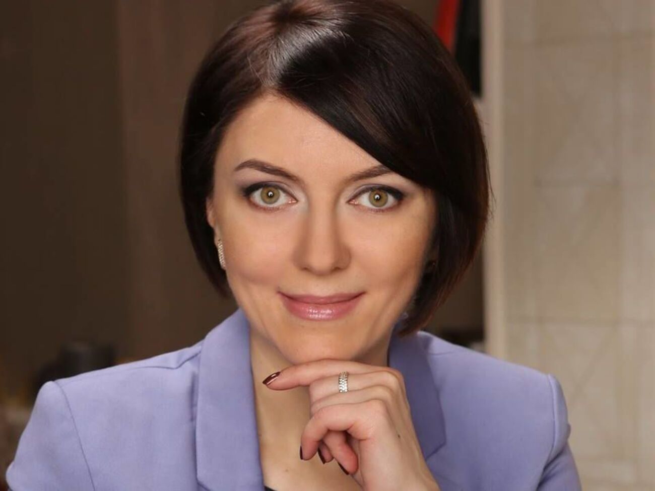 Така форма дебатів – наживо перед великою кількістю людей – є притаманне українській ментальності явище. Ми нарешті стаємо собою