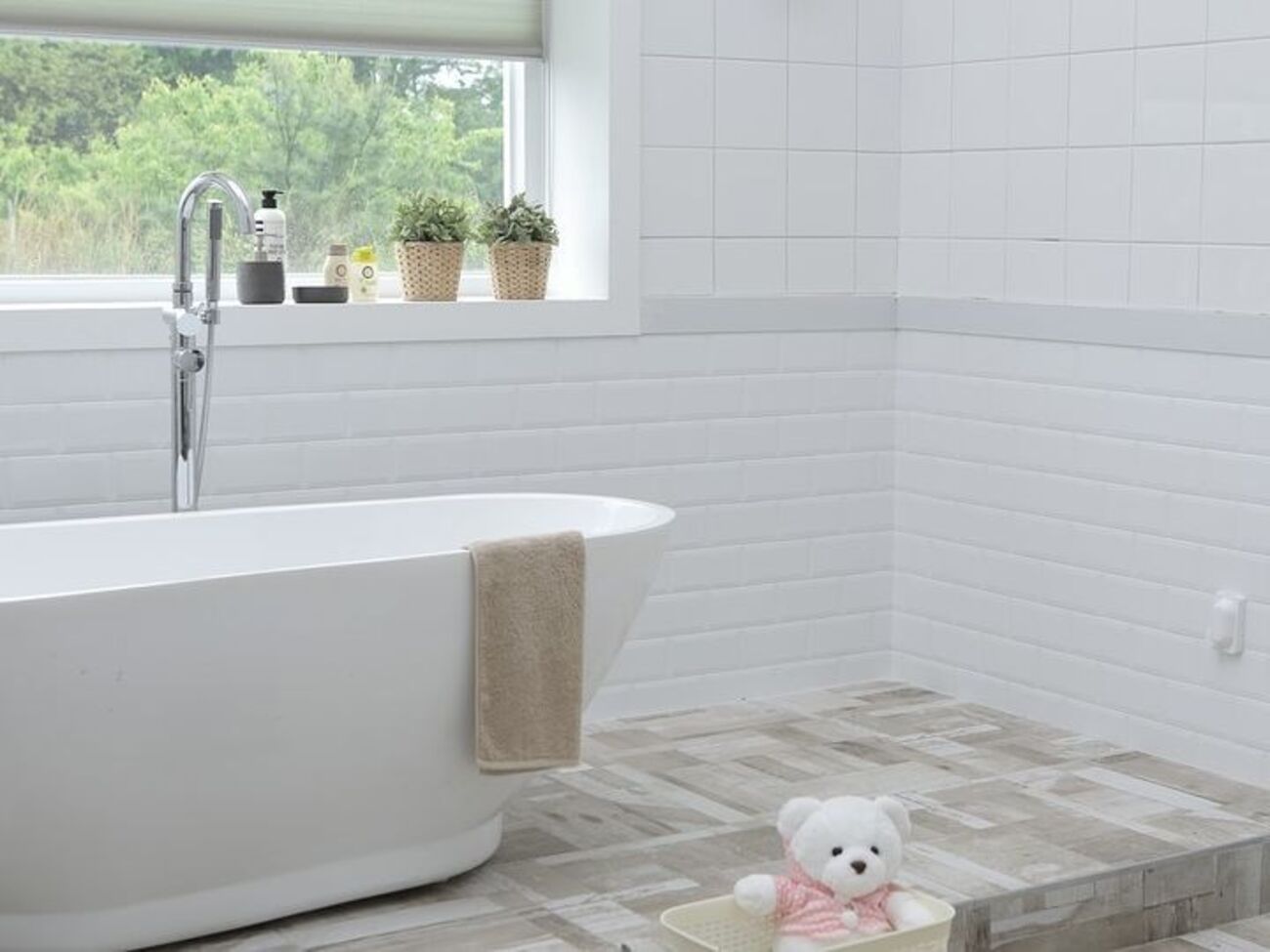 Під час вибору сантехніки й меблів фахівці рекомендують враховувати відповідність розмірів виробів і габаритів приміщення