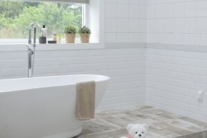 Під час вибору сантехніки й меблів фахівці рекомендують враховувати відповідність розмірів виробів і габаритів приміщення