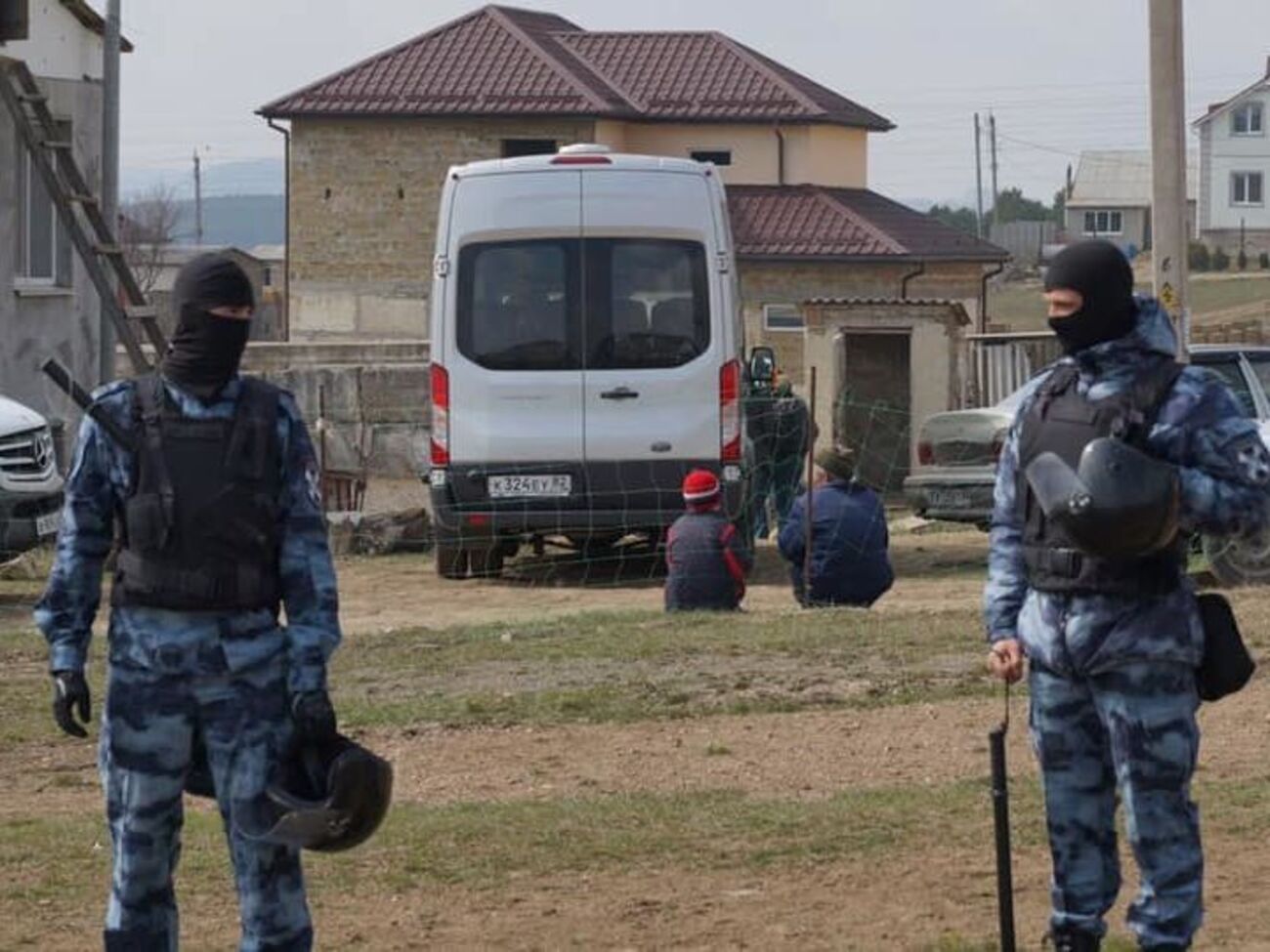 27 марта российские силовики провели массовые обыски в домах крымских татар в оккупированном Крыму