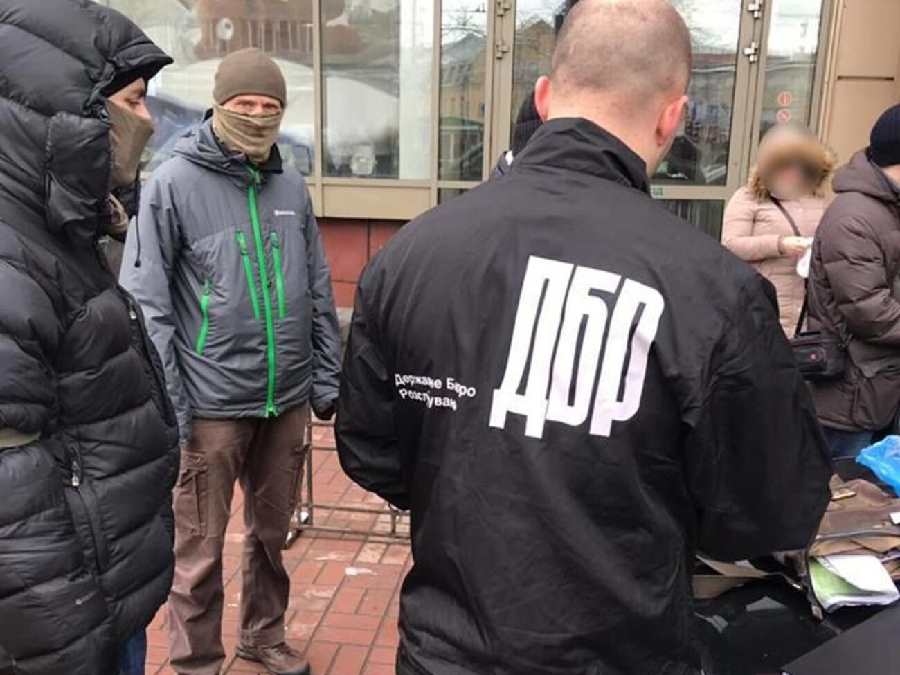 ДБР розслідує законність видавання дозволу на перетин повітряного кордону України в напрямку Росії