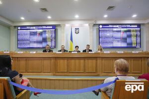 ЦИК продолжает принимать протоколы с мокрыми печатями