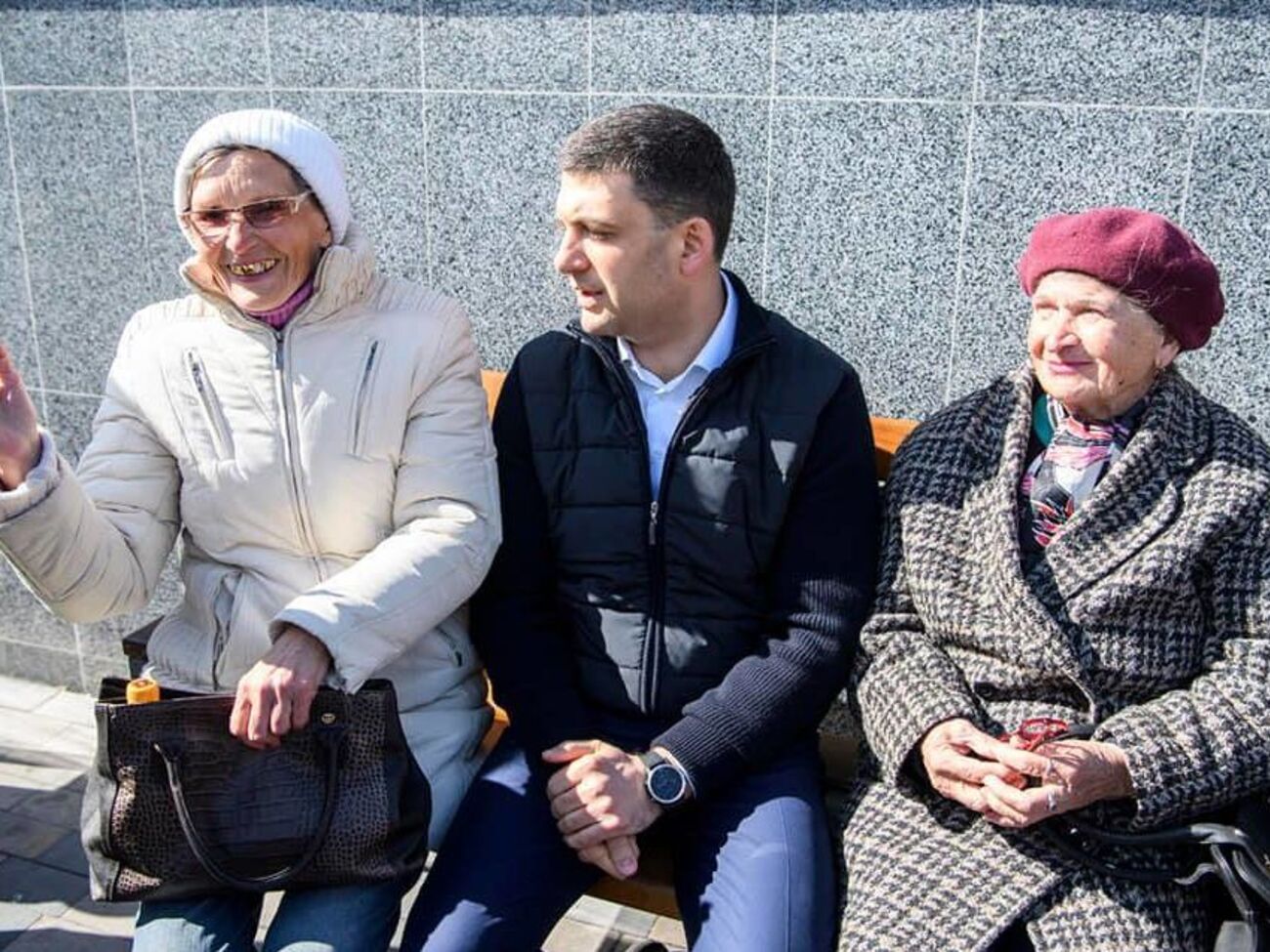 Гройсман: Благодаря "Доступным лекарствам" человек может не прерывать курс из-за нехватки денег