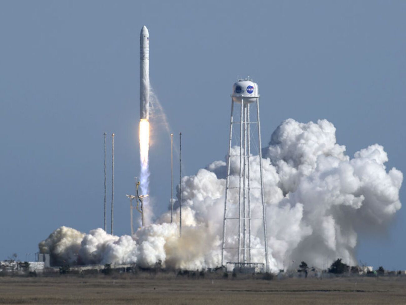 Українські підприємства брали участь у виготовленні першого ступеня апарата