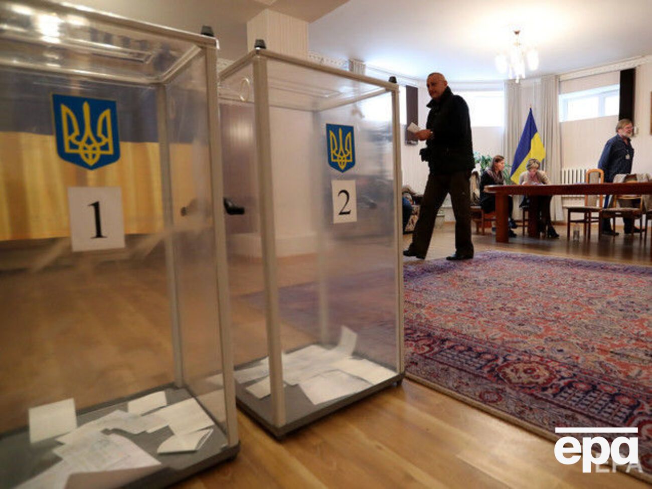21 квітня в Україні відбувається другий тур виборів президента
