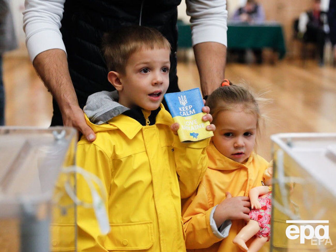 Сегодня в Украине проходит второй тур президентских выборов
