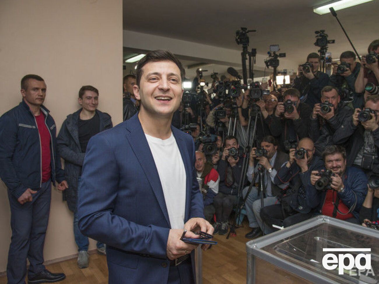 За даними "Національного екзит-полу 2019" Зеленський лідирує у другому турі