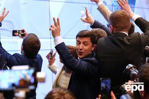 Зеленський повідомив, що йому зателефонував Макрон