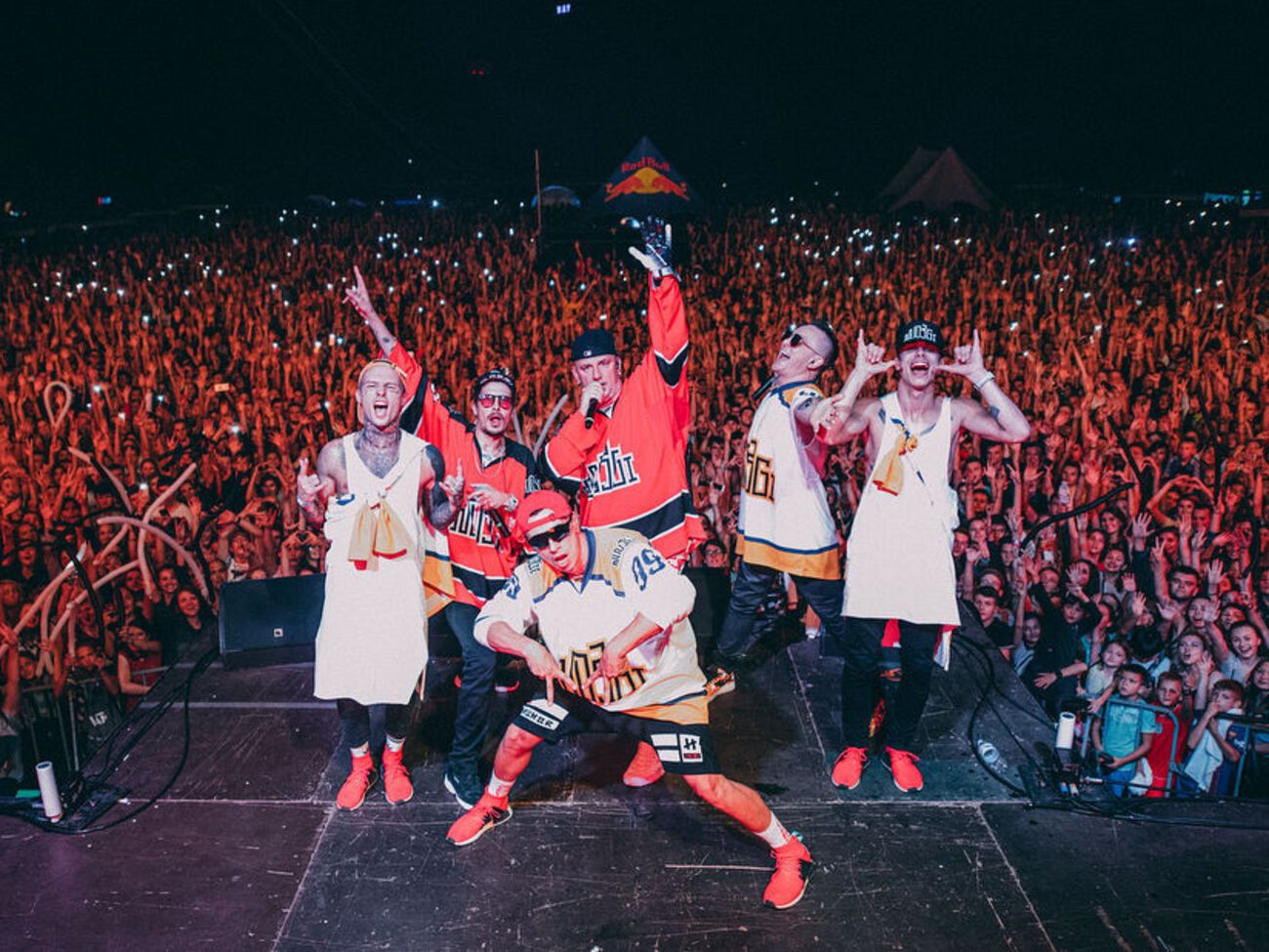 Mozgi: "Поднимаясь вверх, погляди на тех, кто тебя когда-то поднимал на смех"