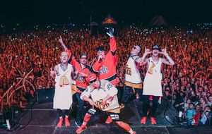 Mozgi: "Поднимаясь вверх, погляди на тех, кто тебя когда-то поднимал на смех"