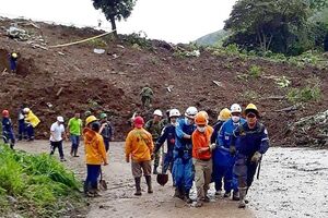 Спасатели продолжают поиски пропавших без вести
