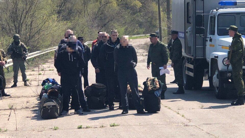 Денісова зазначила, що громадян передали в місті Щастя