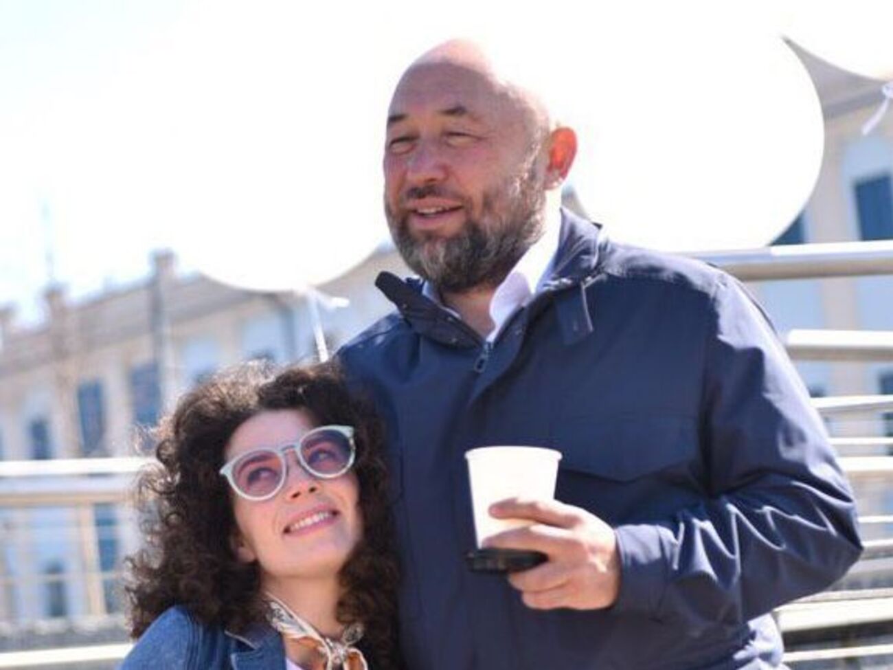 Дружина Бекмамбетова молодша за нього на 29 років