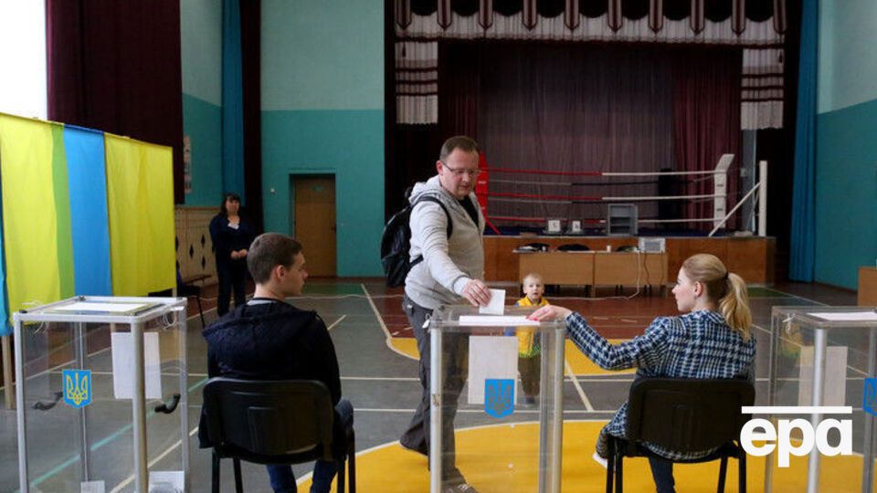 Второй тур президентских выборов прошел в Украине 21 апреля