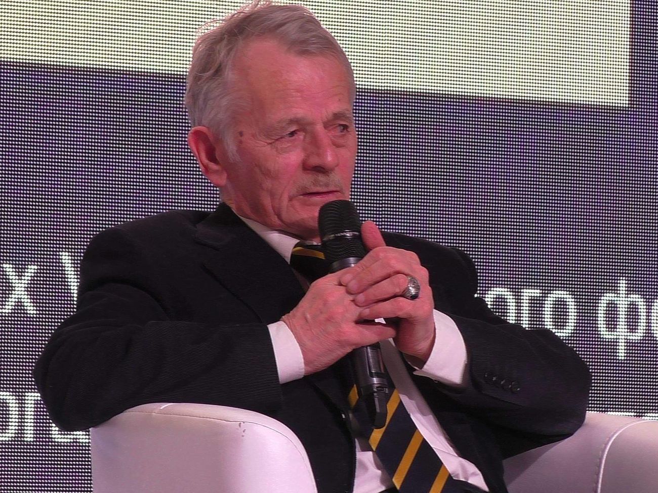 Джемілєв назвав себе частиною команди чинного глави держави