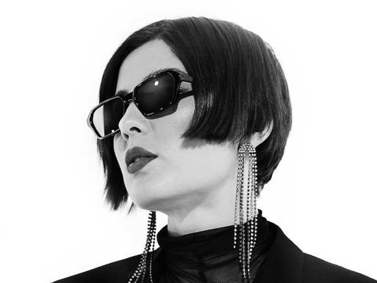 Maruv виконала Siren Song