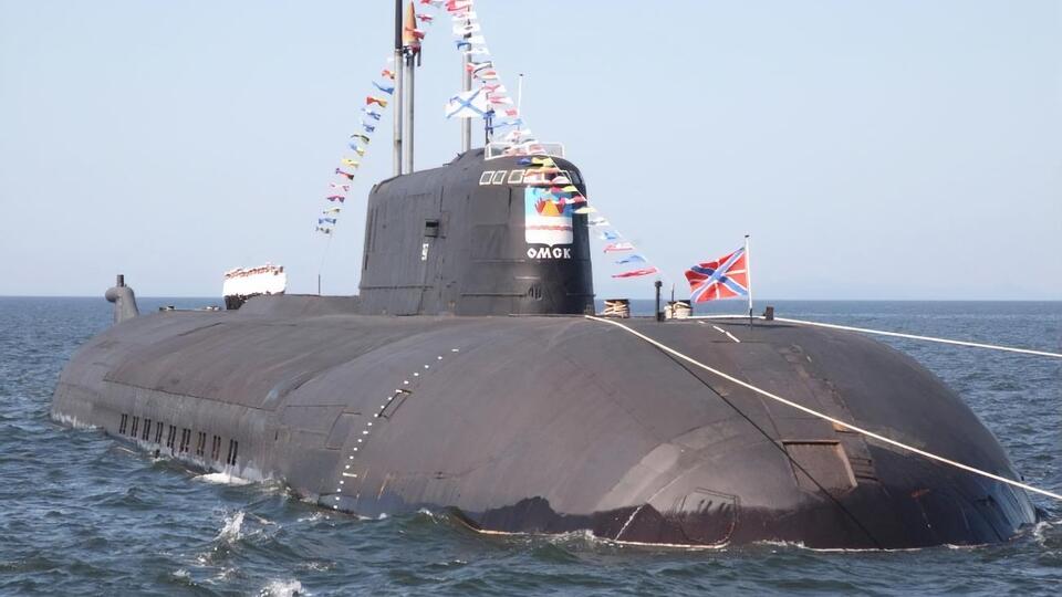 Спочатку "Бєлгород" будували, як АПЧ проекту 949А "Антей". У 2012 році його перезаклали під потреби проекту 09852