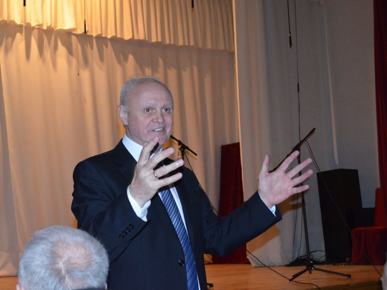 Апаршин (на фото): Я не вірю, що Путін буде нам потім щось гарантувати, я не вірю йому
