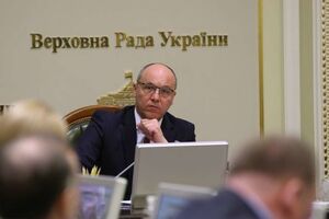 Парубий: Ни на йоту этот процесс не будет задерживаться