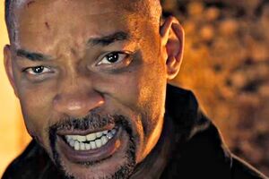 Сміт виконав роль убивці і його клона