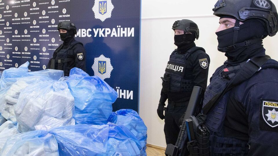 Журналістам показали вилучений героїн