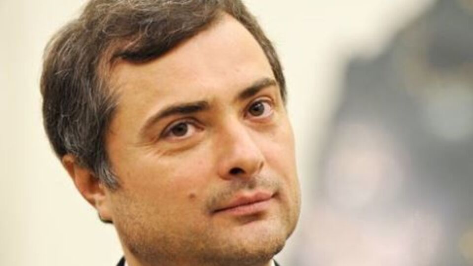 Сурков уважає справедливим і природним кроком рішення про видавання російських паспортів жителям окупованих територій Донбасу