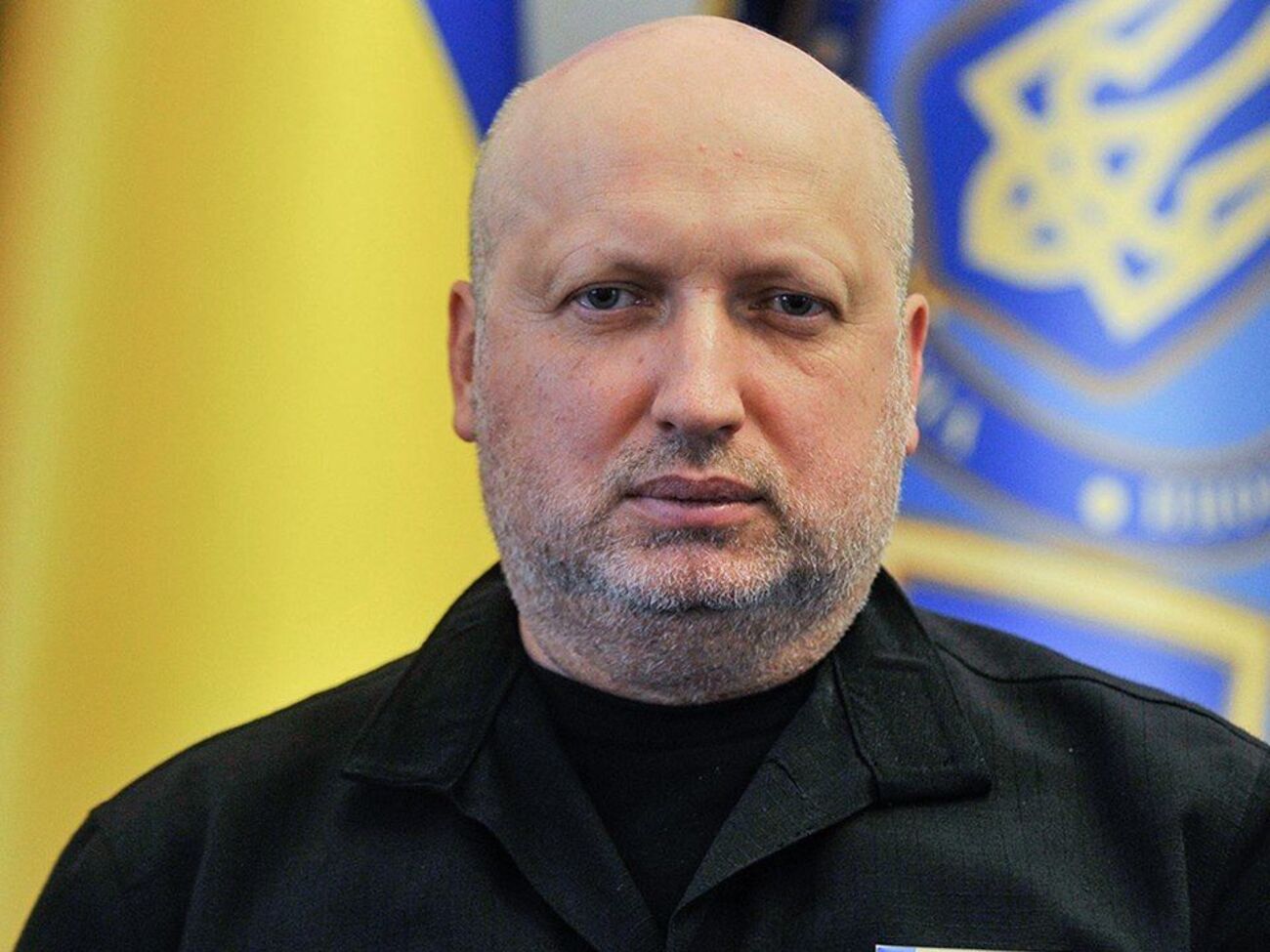 Турчинов: Российское законодательство позволяет использовать вооруженные силы для защиты граждан РФ за пределами российской территори