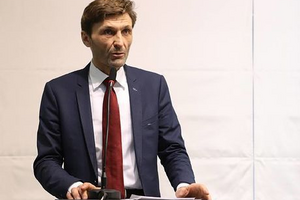 Тытыч: Получается, что пришел царь, толкнул речь и ушел