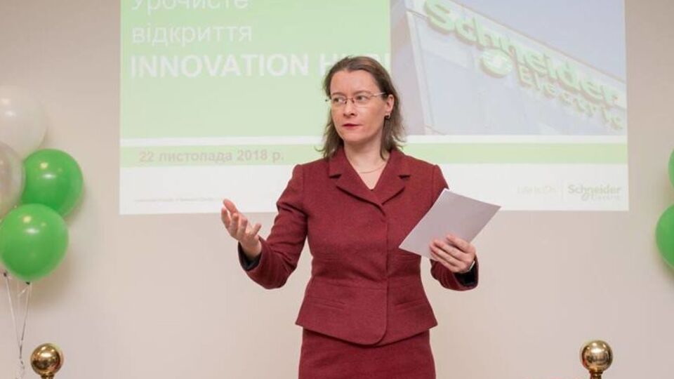 Дюмон заявила, что Франция осуждает решение президента РФ