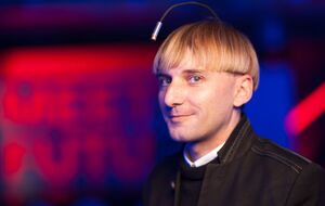Нейл Харбиссон: Каждый цвет имеет свою частоту, а эта частота имеет звук