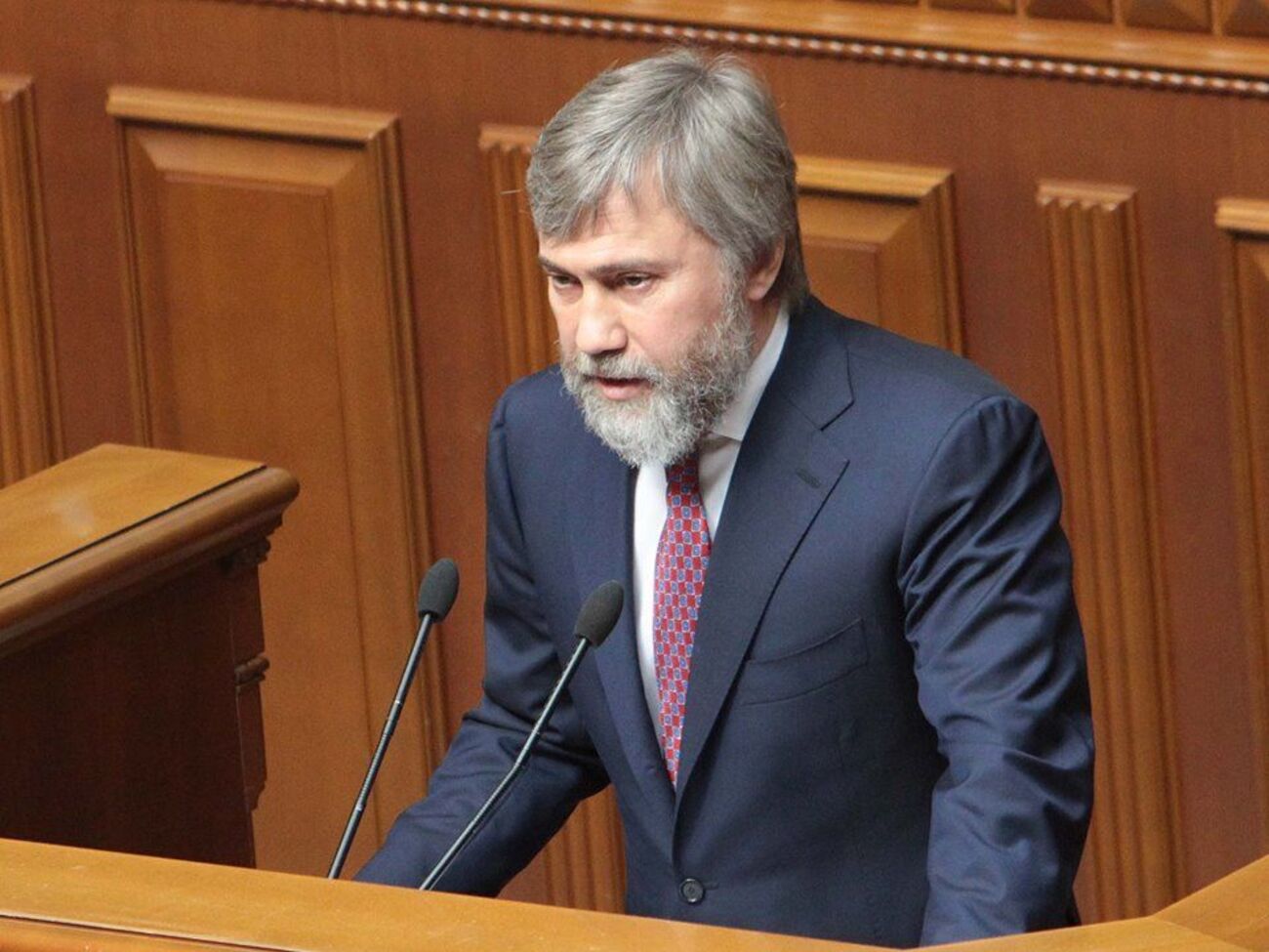 Вадим Новинський: Складається враження, що депутати з парламентської більшості так і не винесли уроку з поразки, яку на виборах одержав Петро Порошенко