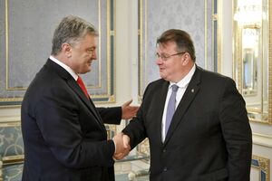 Порошенко зустрівся з Лінкявічюсом