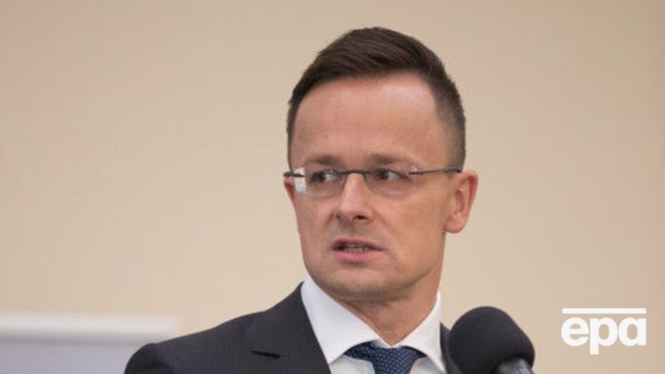 Сіярто розкритикував український мовний закон