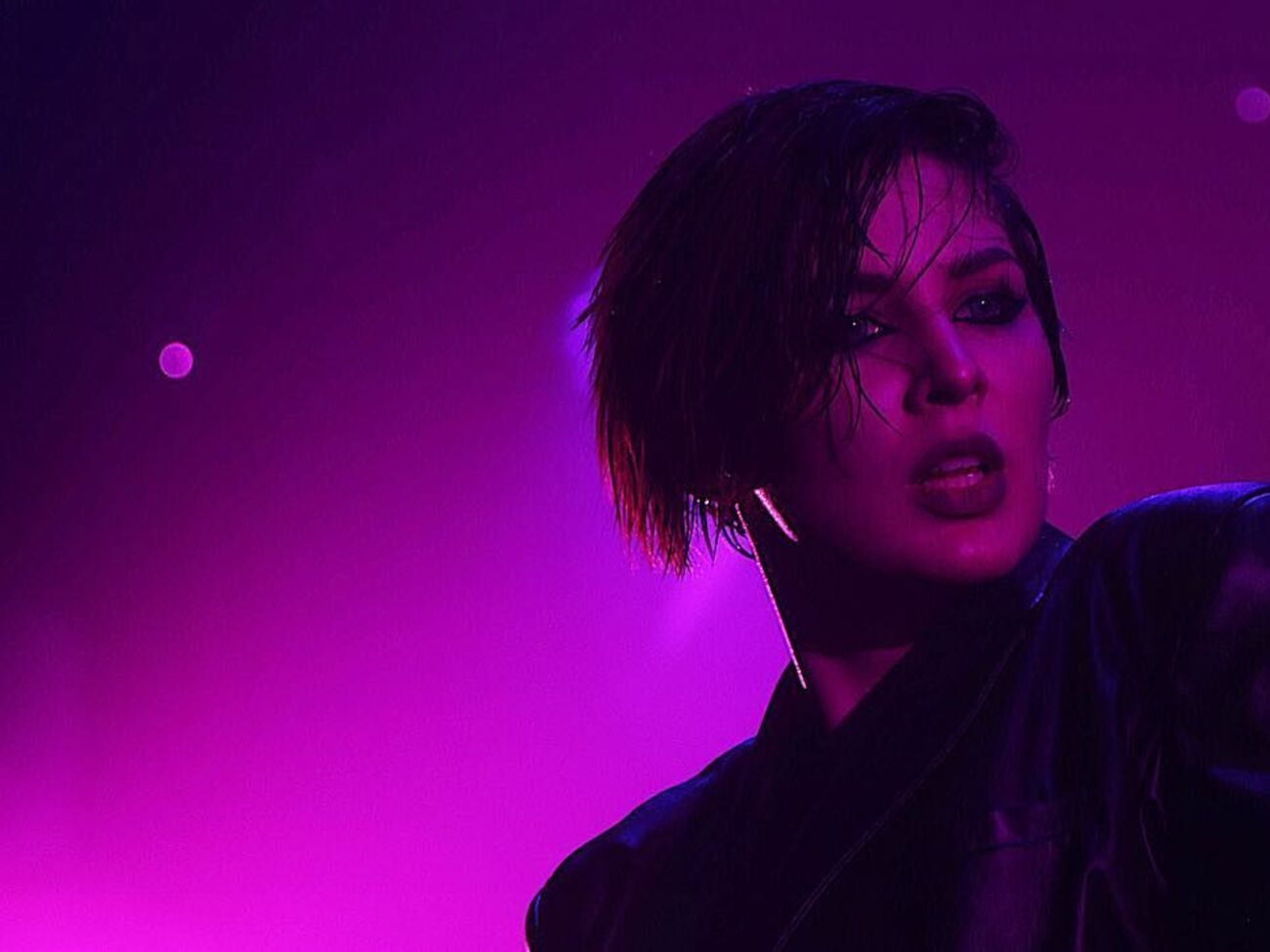 Maruv: Напевно, пацанчики, які там працюють, хочуть це впихнути в Dutyfree