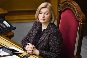 Через зустрічі та відрядження я багато разів залишала дітей на бабусю, чоловіка. Але, виявляється, можна було записати веселий влог про "яжемать" і бути з дітьми
