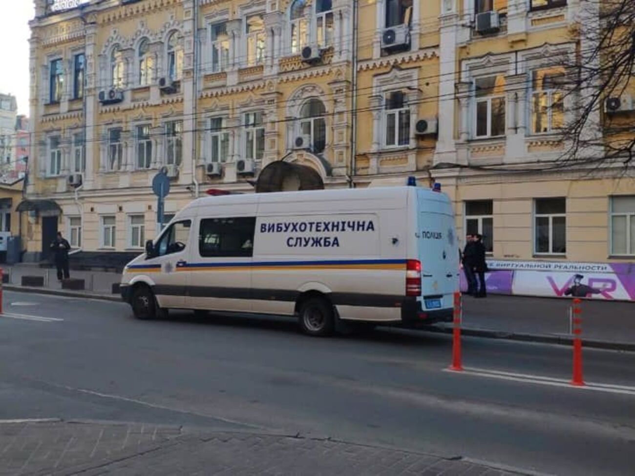 В Киеве проверяют информацию о минировании нескольких объектов