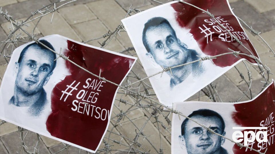 25 серпня 2015 року Сенцова засудили у РФ до 20 років позбавлення волі