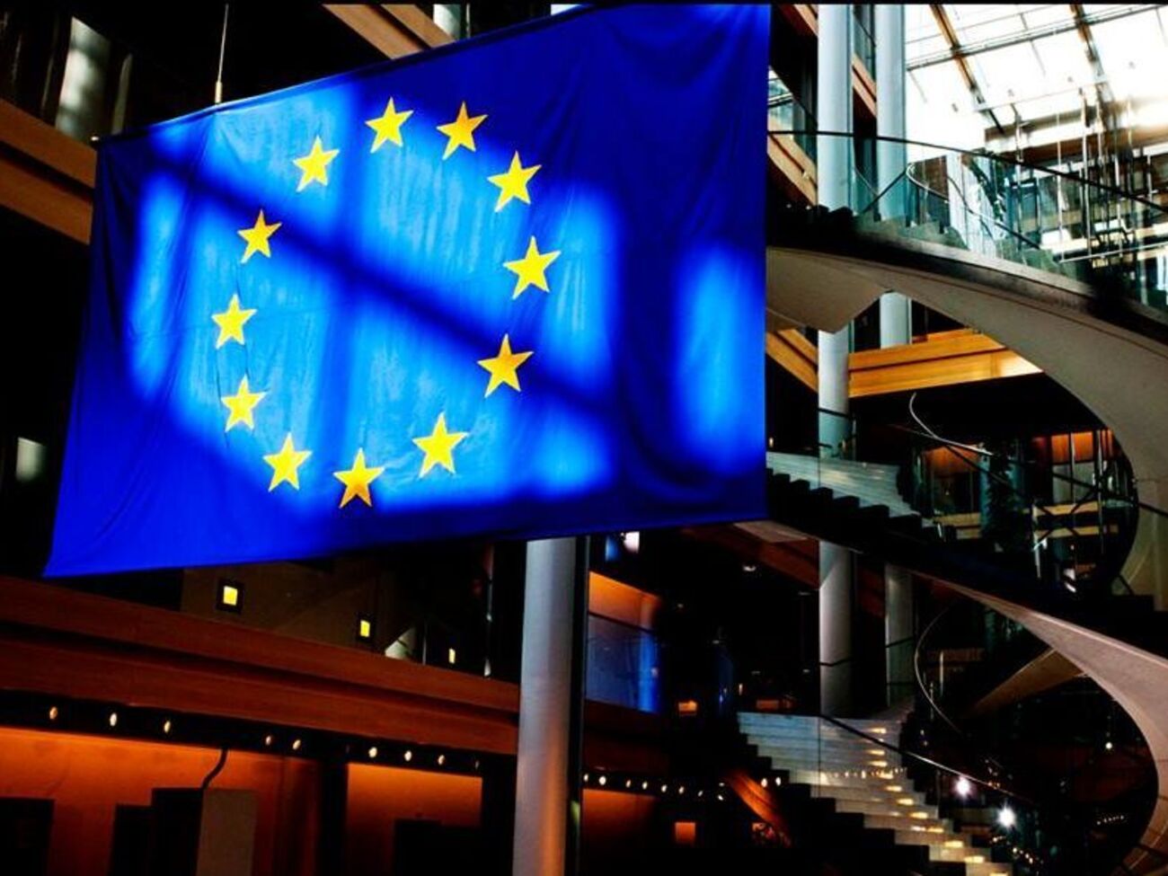 Европарламент поддержал независимость, суверенитет и территориальную целостность Украины