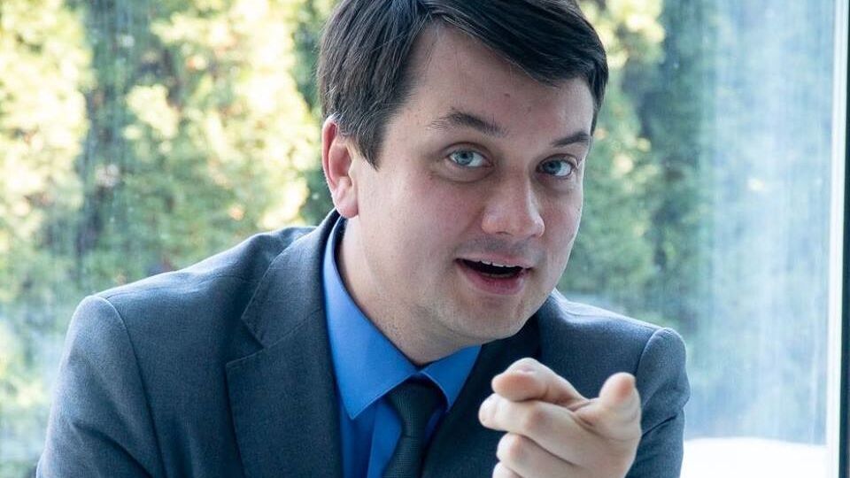 Разумков: Коаліція складається з двох фракцій. У цих фракціях не вистачає депутатів, тобто їх там менше ніж 226