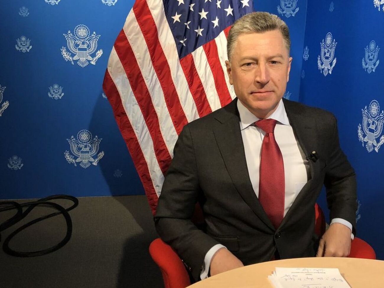 Волкер нагадав, що жителі Донбасу страждають через російську агресію