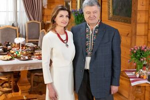 Порошенко: Даже после Голгофы жизнь вечная все равно победит