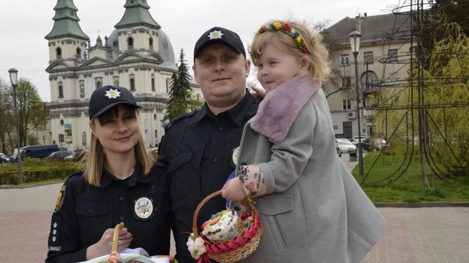 Нацполиция: Пасхальные богослужения в Украине прошли спокойно. Фоторепортаж