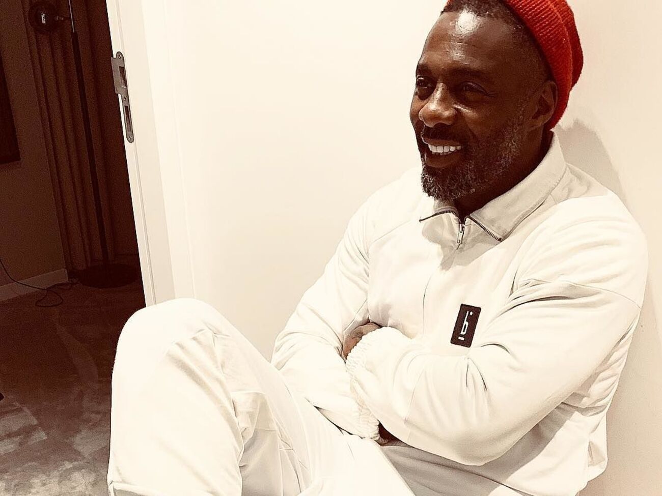 Эльба оформил отношения с Доуре