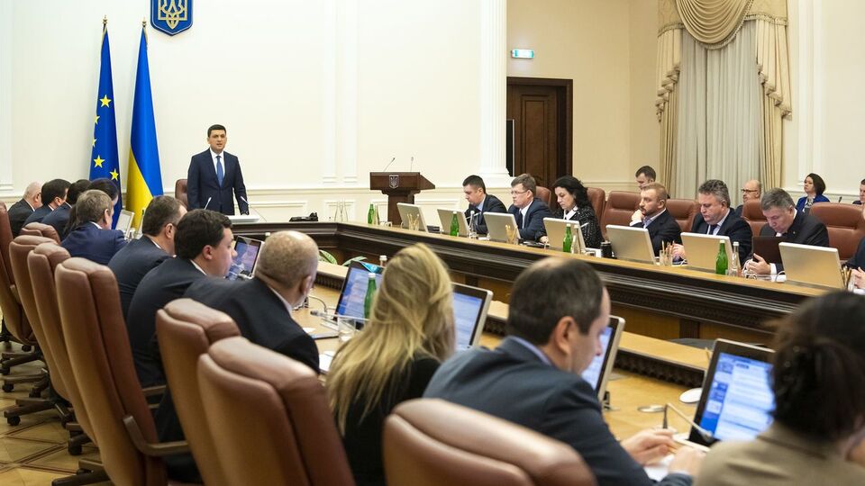 Кабмін підтримав розширення державного регулювання цін на основні ліки з Національного переліку