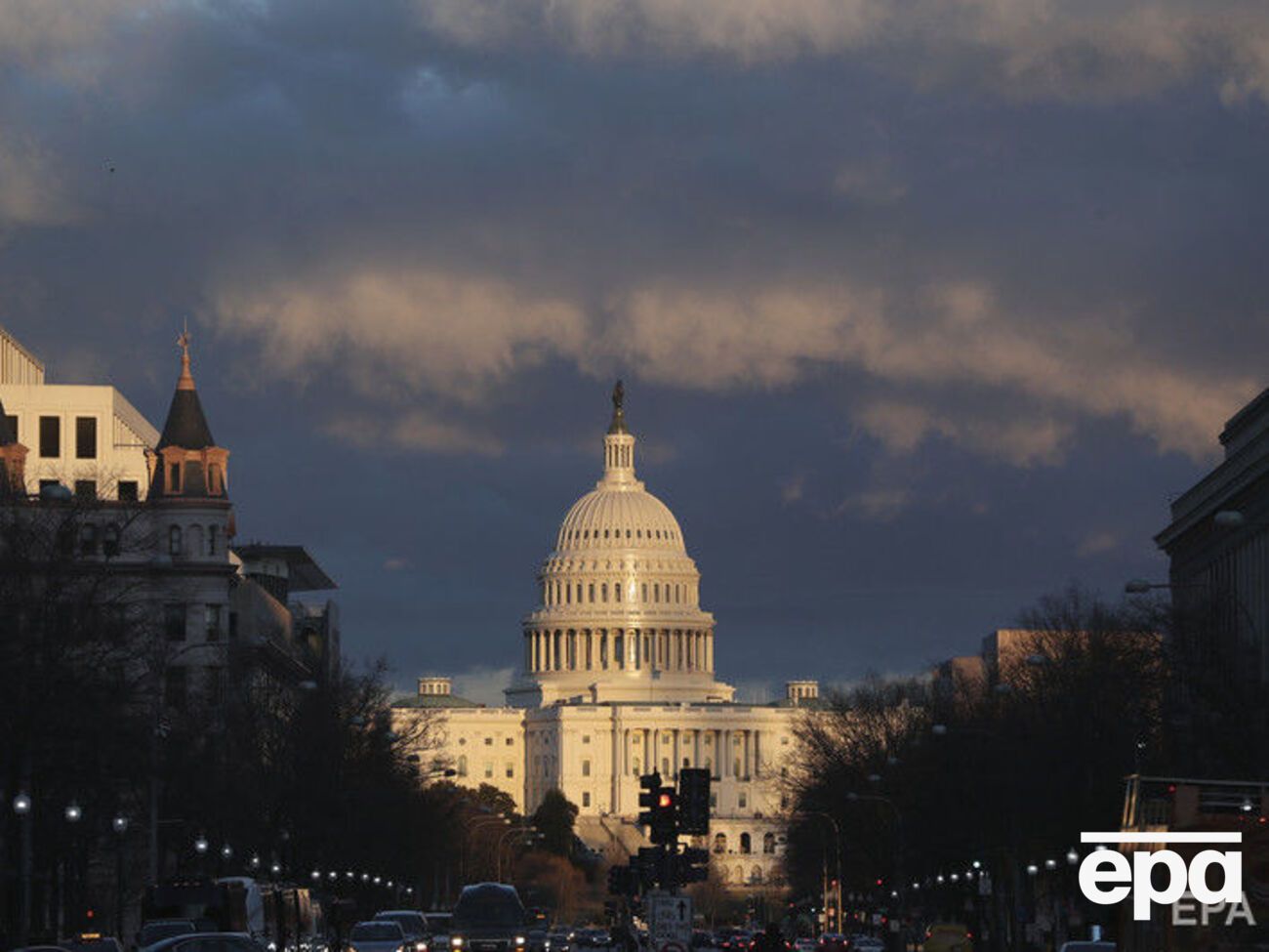 Сенаторы подавали такой законопроект в 2018 году, однако тогда их не поддержал Сенат