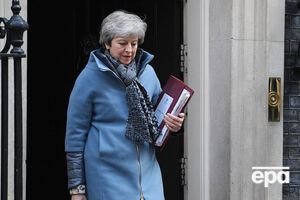 Мэй встретилась с Корбином