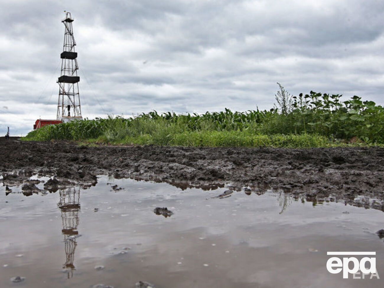 19 квітня концерн "Белнефтехим" заявив про різке погіршення якості нафти, що надходить нафтопроводом із Росії